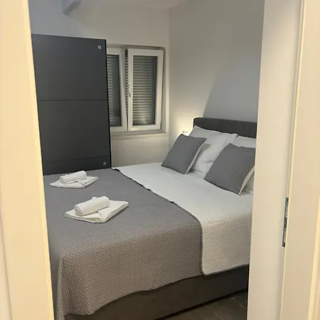 Apartment Tini 2 *